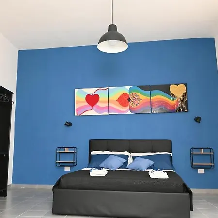 Carlo V - House Bed & Breakfast *