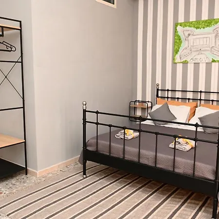 Carlo V - House Bed & Breakfast *