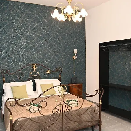 Bed & Breakfast Carlo V - House Capua