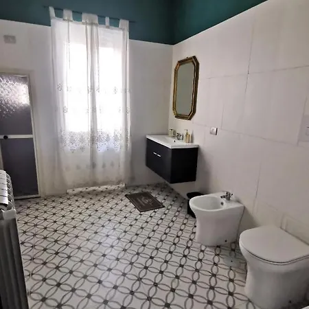 Carlo V - House Capua