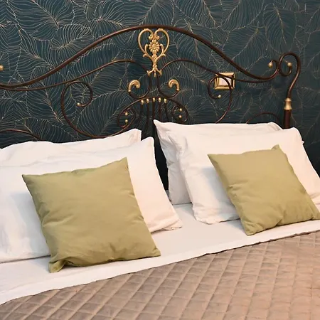 Bed & Breakfast Carlo V - House Capua